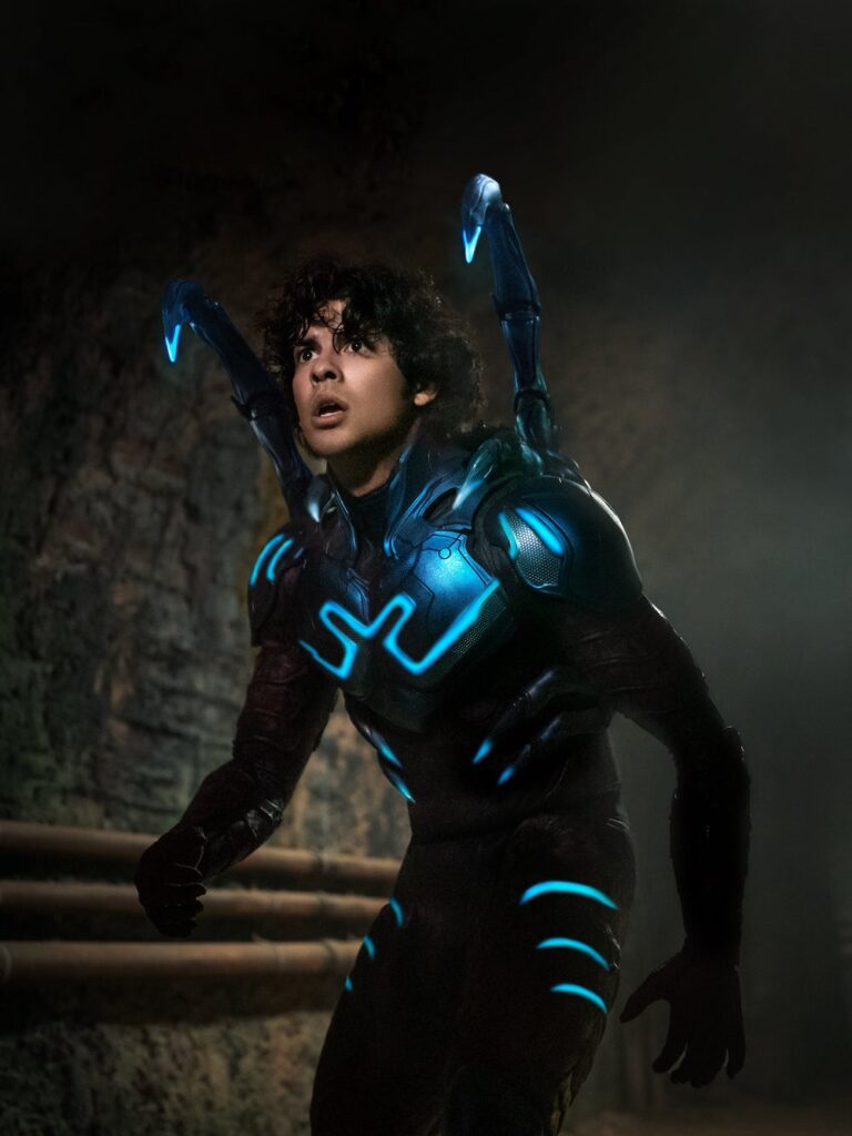  Blue Beetle (DVD) : Gareth Dunnet-Alcocer, Xolo Maridueña,  Adriana Barraza, Damián Alcázar, Elpidia Carrillo, Bruna Marquezine, Raoul  Trujillo, Belissa Escobedo, Harvey Guillén, Susan Sarandon, George Lopez,  John Rickard, Walter Hamada, Zev